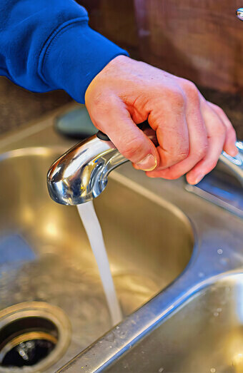 https://blockeddrainsellenbrook.com.au/uploads/2025/07/blocked-sink-48497.jpg