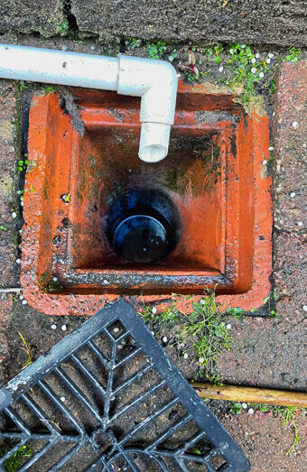 https://blockeddrainsellenbrook.com.au/uploads/2025/07/hero-blocked-sewers-89214.jpg